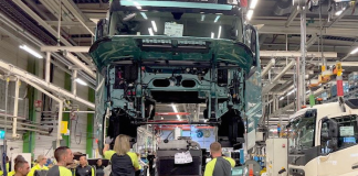 Break-through: Volvo Trucks starts series production of heavy electric trucks